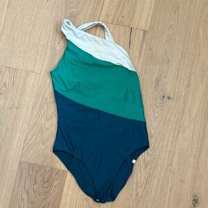 SUMMERSALT SIDESTROKE One-Shoulder Swimsuit